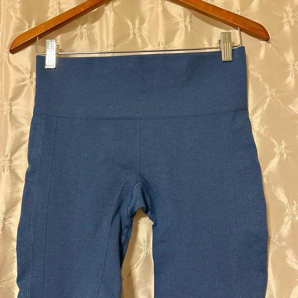 Lululemon Blue Ebb to Street Seamless Leggings Pants